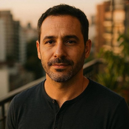 Diego F.